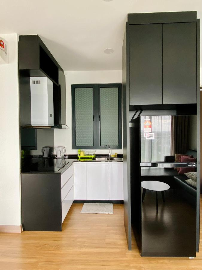 Dream Suite 2 - Landmark Residence 1, High Floor, Nice View, Wi-Fi & Tv Box Kajang Luaran gambar