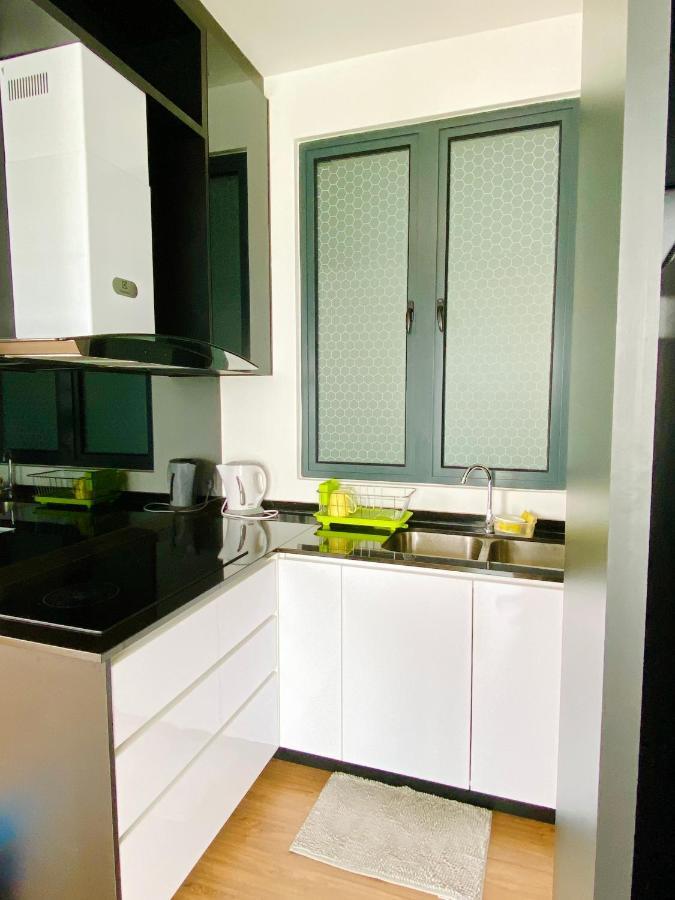 Dream Suite 2 - Landmark Residence 1, High Floor, Nice View, Wi-Fi & Tv Box Kajang Luaran gambar