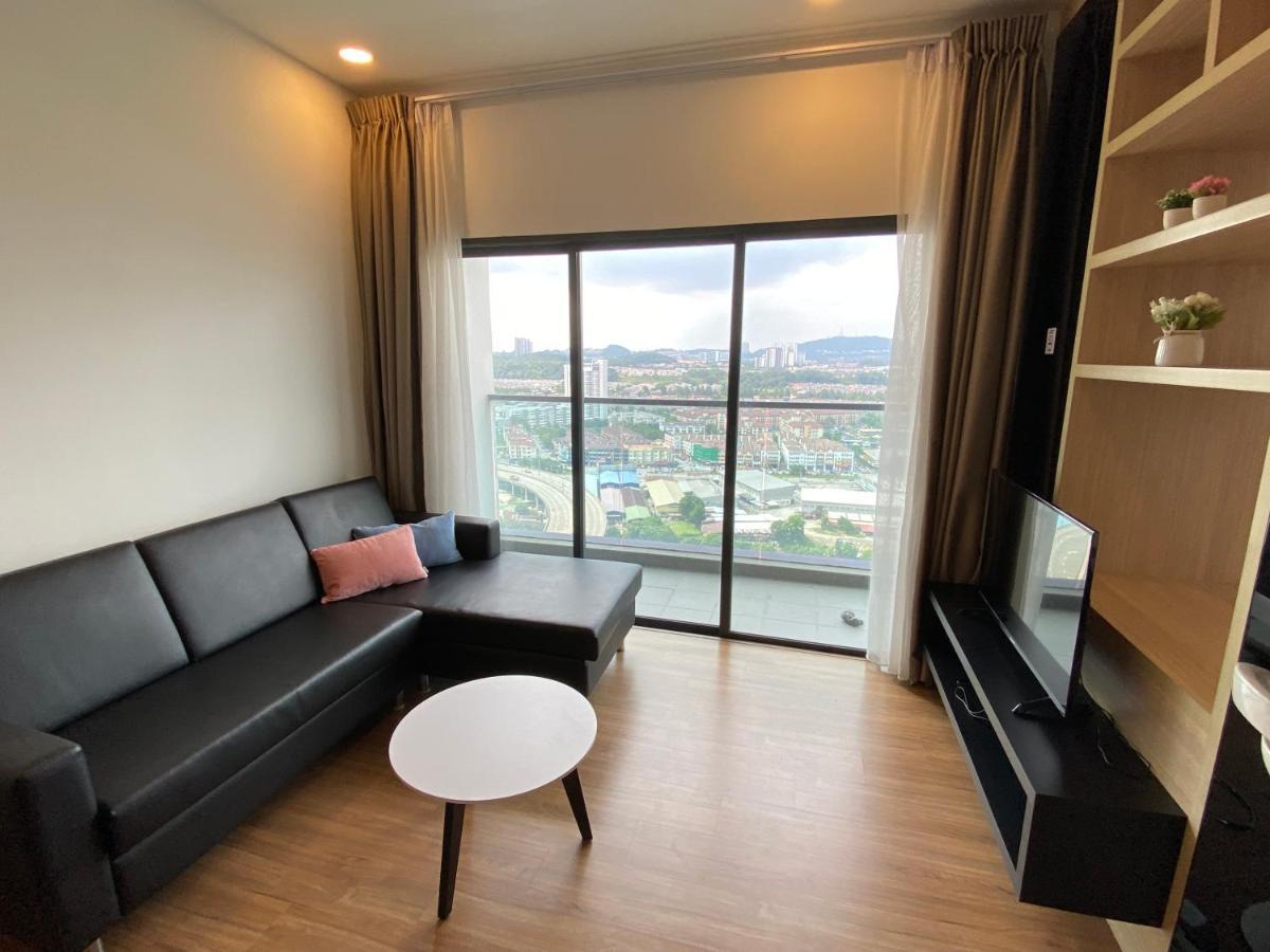 Dream Suite 2 - Landmark Residence 1, High Floor, Nice View, Wi-Fi & Tv Box Kajang Luaran gambar
