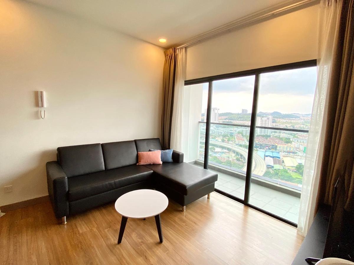 Dream Suite 2 - Landmark Residence 1, High Floor, Nice View, Wi-Fi & Tv Box Kajang Luaran gambar