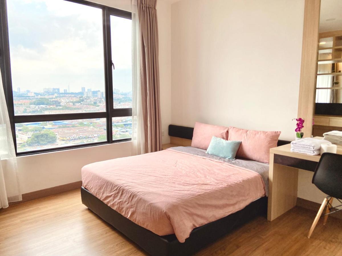 Dream Suite 2 - Landmark Residence 1, High Floor, Nice View, Wi-Fi & Tv Box Kajang Luaran gambar